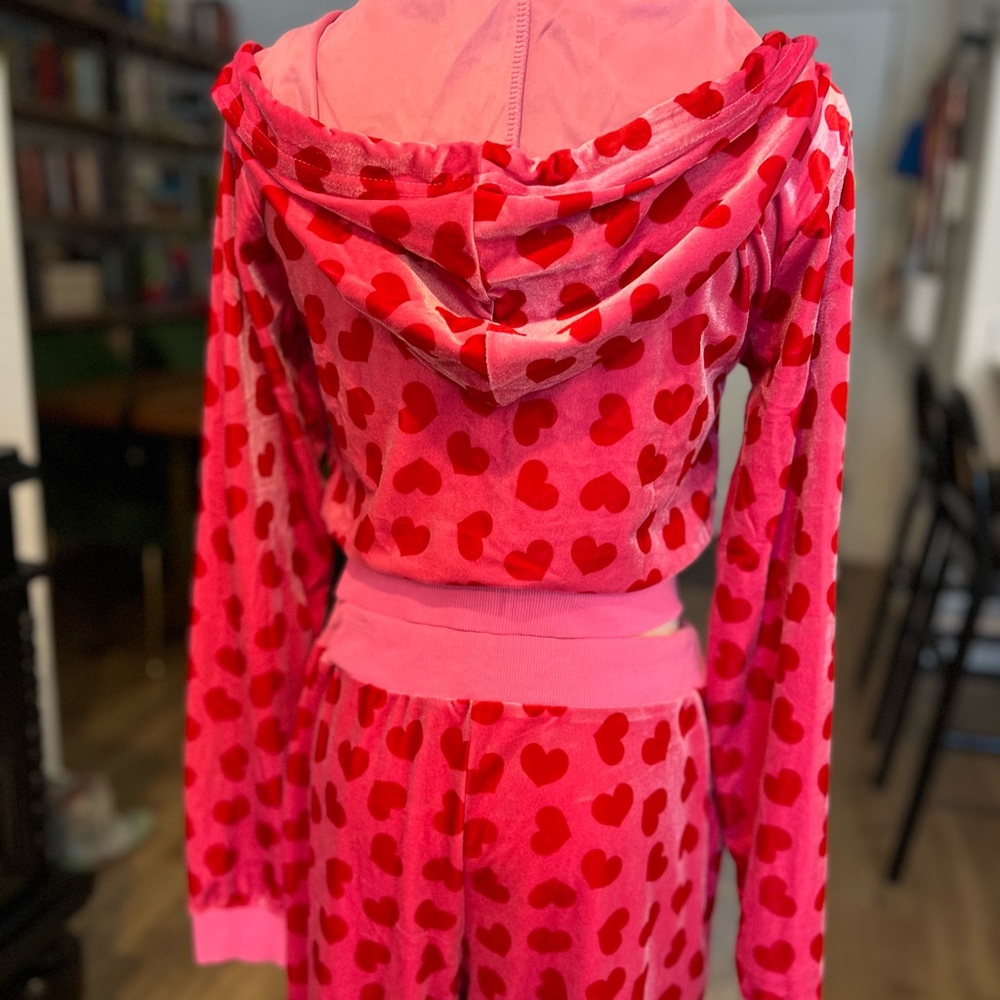 Sugar Thrillz Pink Velour Top (M) & Pants (L) - Picture 5 of 9